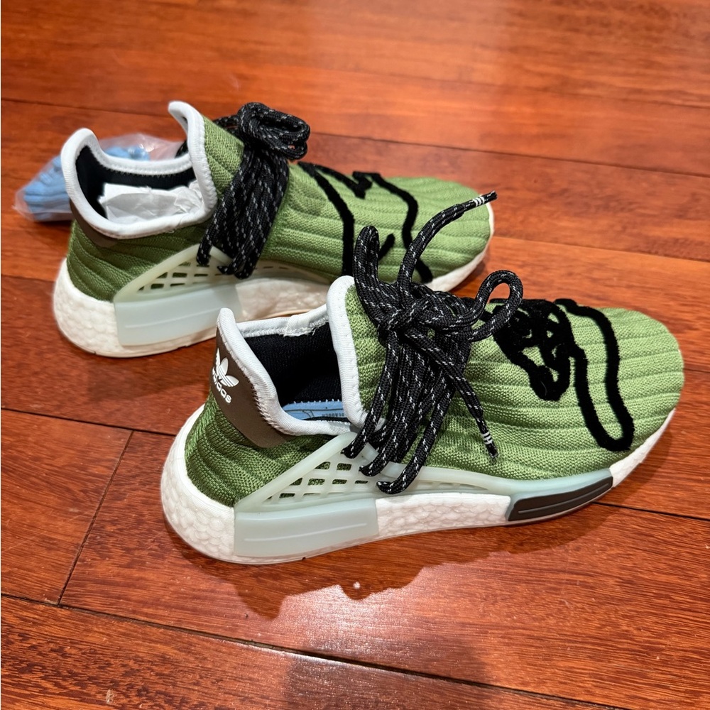 Adidas BBC Ice Cream x Pharrell Human Race NMD Running Dog Sneakers Sz. 5 NWT - Picture 4 of 9